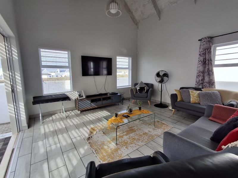 To Let 3 Bedroom Property for Rent in Lampiesbaai Western Cape